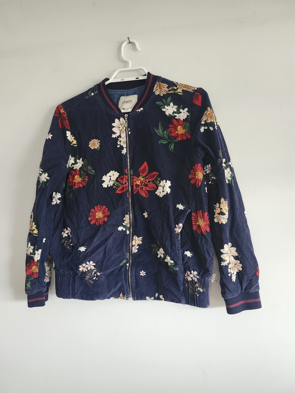 Chevignon Navy Floral Corduroy Zip-Up Jacket | Size Medium | Floral Print 💙🌸